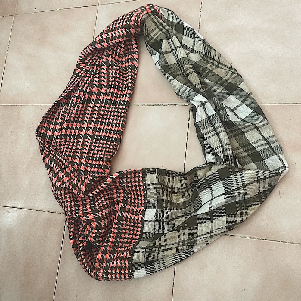 Endless Two sides Scarf
